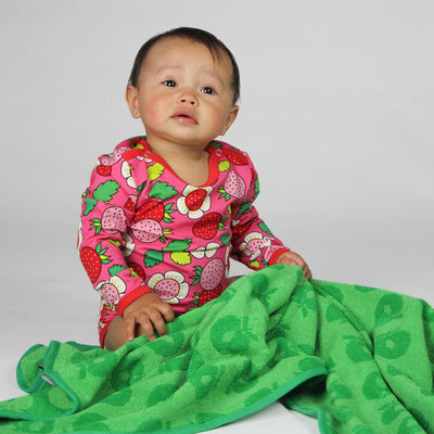 Long-sleeved baby body with flowers and strawberries