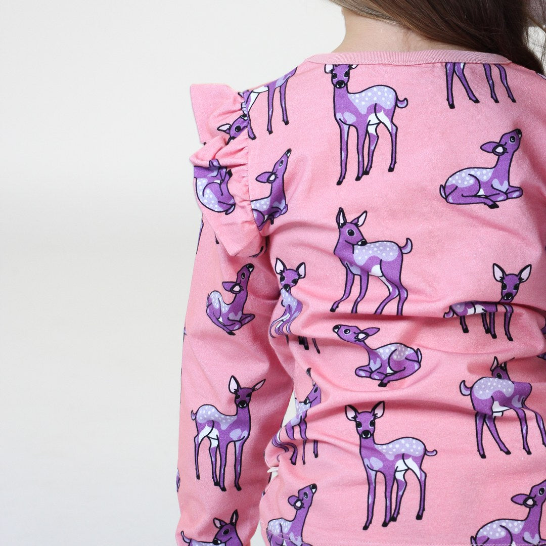 Long-sleeved top with deer