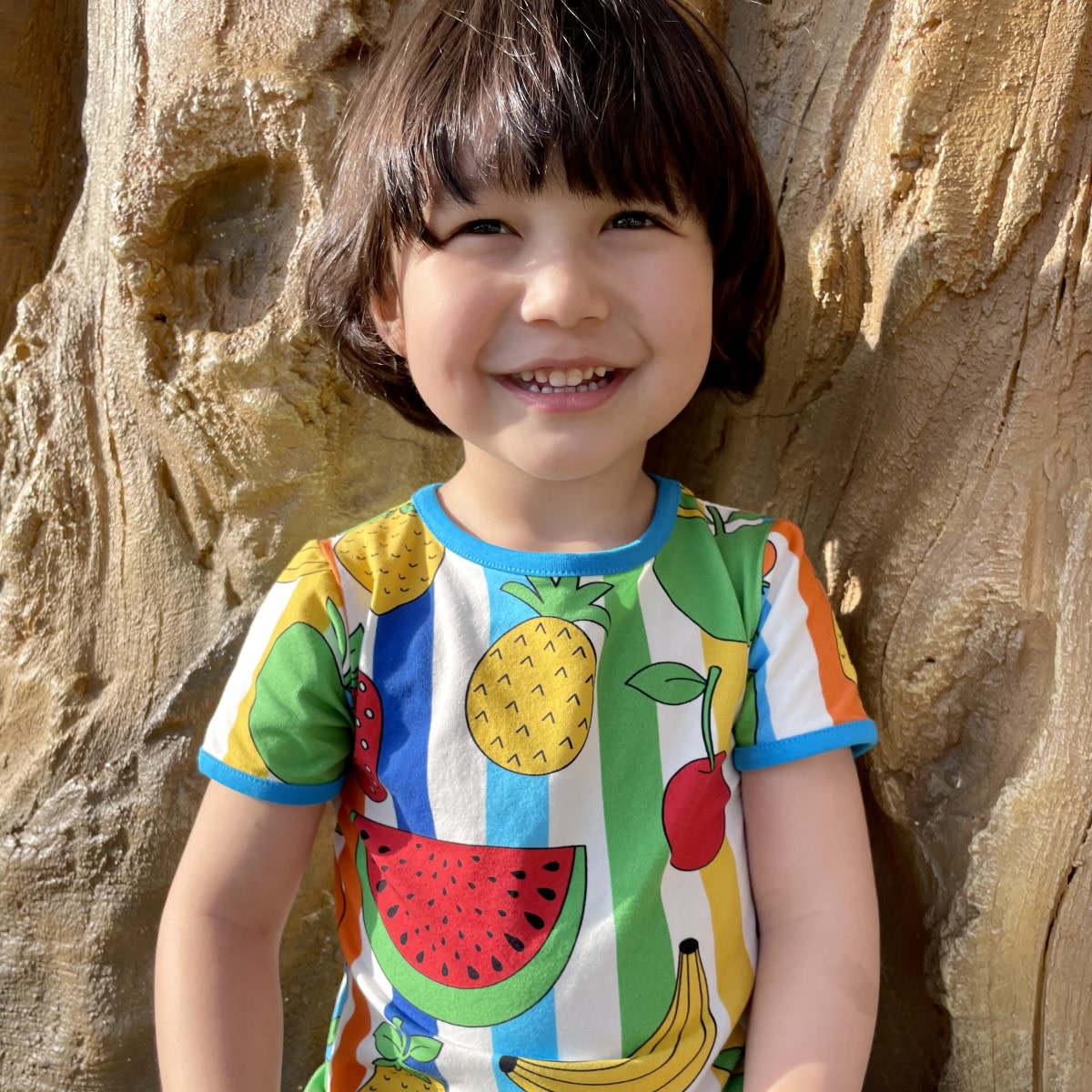 T-shirt with fruits